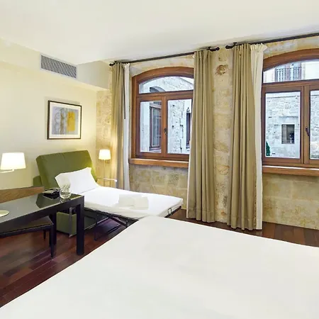 فندق Sercotel Puerta De La Catedral
