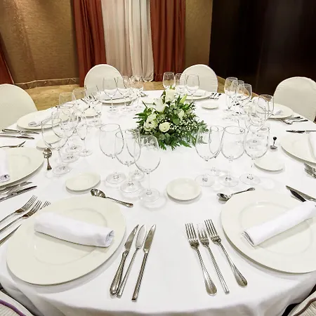 Sercotel Puerta De La Catedral ホテル 4*