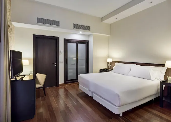 호텔 Sercotel Puerta De La Catedral