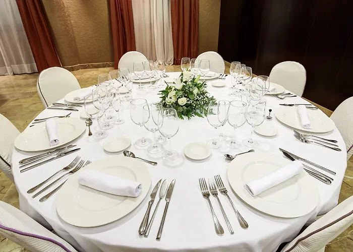 Sercotel Puerta De La Catedral 酒店 4*