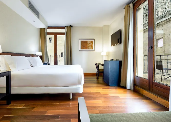 酒店 Sercotel Puerta De La Catedral 4*