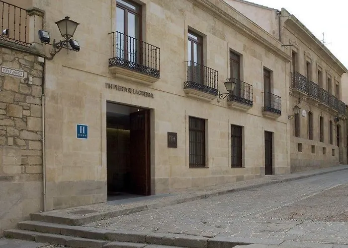 호텔 Sercotel Puerta De La Catedral 4*